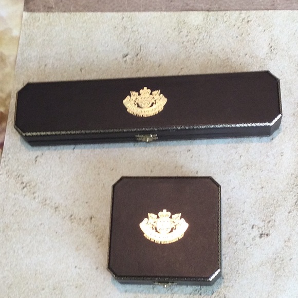 Beautiful Juicy Couture. Necklace and Bracelet set. - Picture 4 of 4